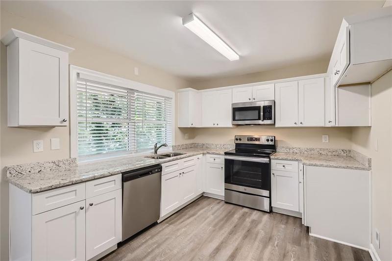 Image for property 1555 Birch Ridge Way, Stone Mountain, GA 30083