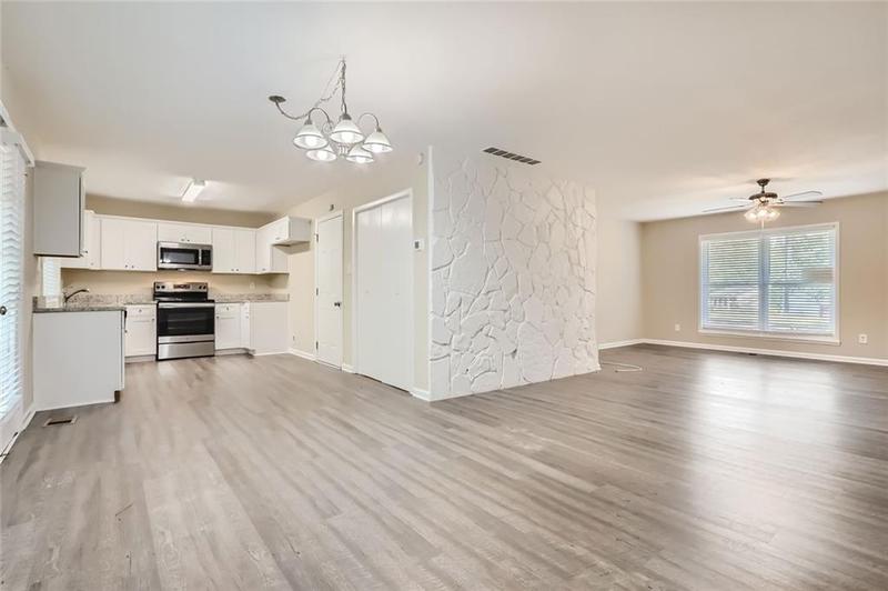 Image for property 1555 Birch Ridge Way, Stone Mountain, GA 30083