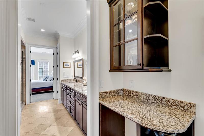 Image for property 3637 Habersham Road 46, Atlanta, GA 30305