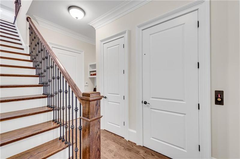 Image for property 3637 Habersham Road 46, Atlanta, GA 30305