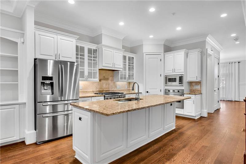 Image for property 3637 Habersham Road 46, Atlanta, GA 30305
