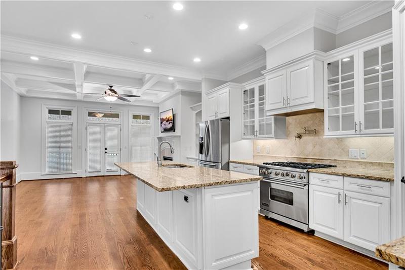 Image for property 3637 Habersham Road 46, Atlanta, GA 30305