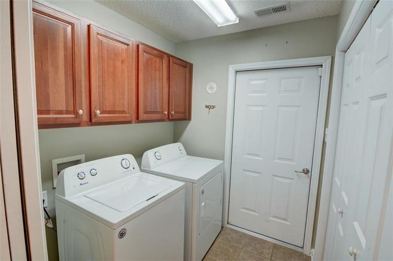Image for property 6107 MALLOWAY Court B-6107, Cumming, GA 30041