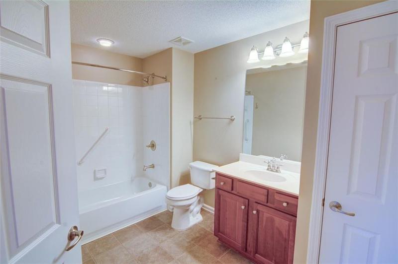 Image for property 6107 MALLOWAY Court B-6107, Cumming, GA 30041