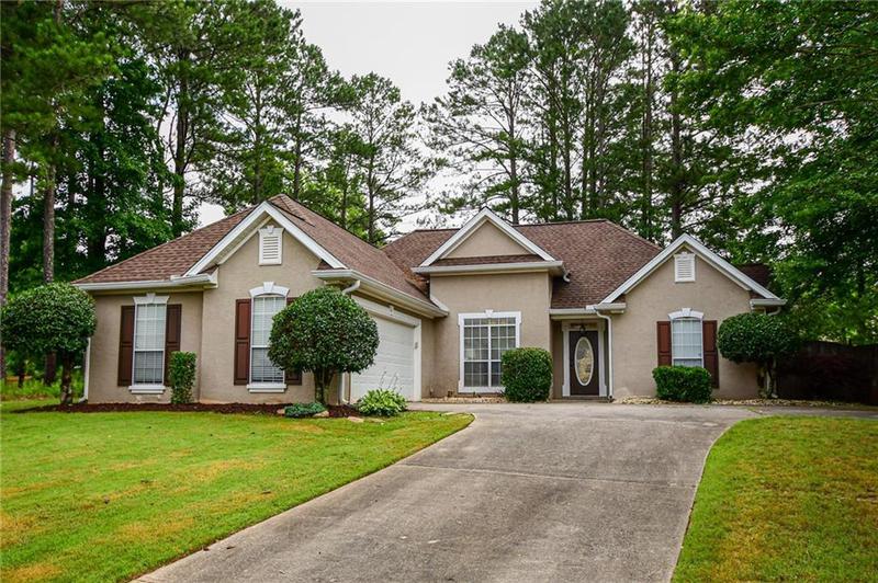 Image for property 17 Kingsbrook Lane, Newnan, GA 30265