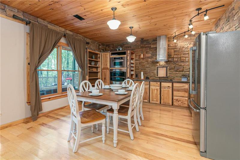 Image for property 26 Woodglen Court, Ellijay, GA 30540