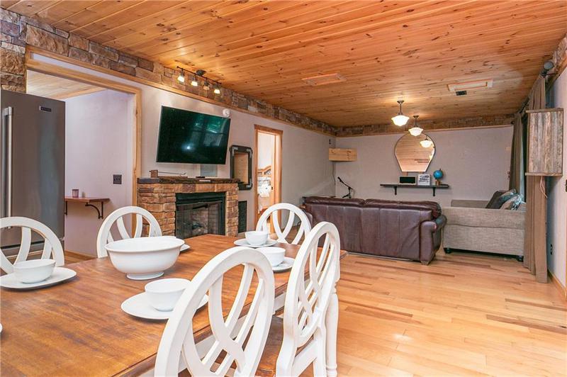 Image for property 26 Woodglen Court, Ellijay, GA 30540