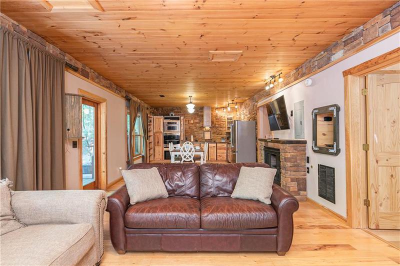 Image for property 26 Woodglen Court, Ellijay, GA 30540