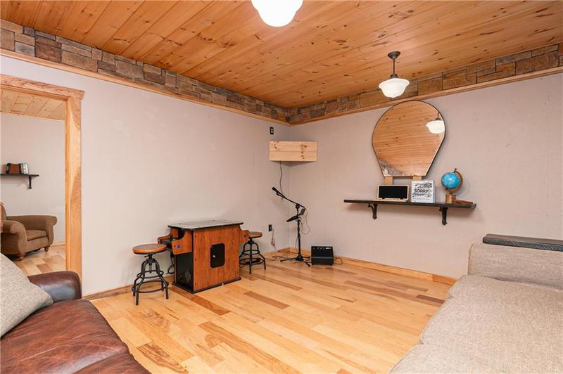 Image for property 26 Woodglen Court, Ellijay, GA 30540