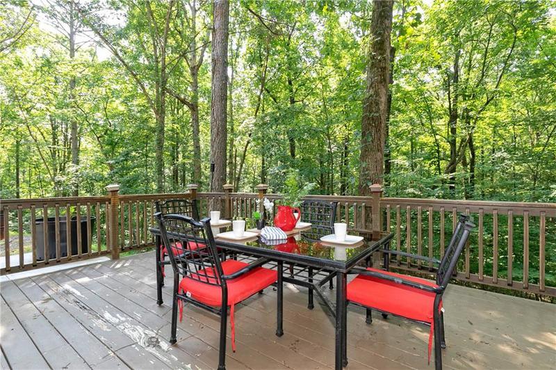 Image for property 26 Woodglen Court, Ellijay, GA 30540