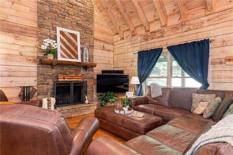 Image for property 26 Woodglen Court, Ellijay, GA 30540