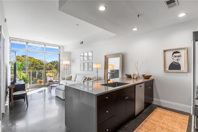 Image for property 905 Juniper Street 704, Atlanta, GA 30309
