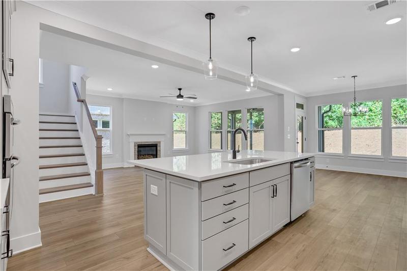 Image for property 6992 Manchester Drive, Flowery Branch, GA 30542