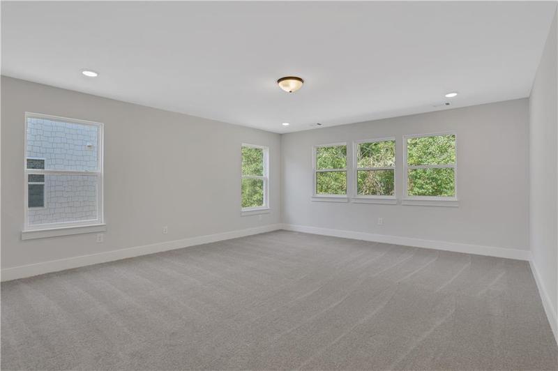 Image for property 6992 Manchester Drive, Flowery Branch, GA 30542