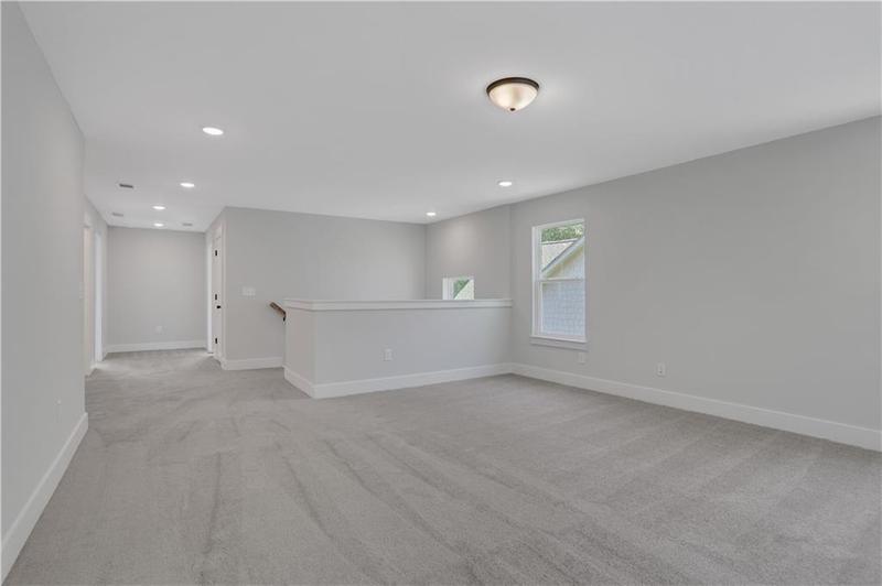 Image for property 6992 Manchester Drive, Flowery Branch, GA 30542