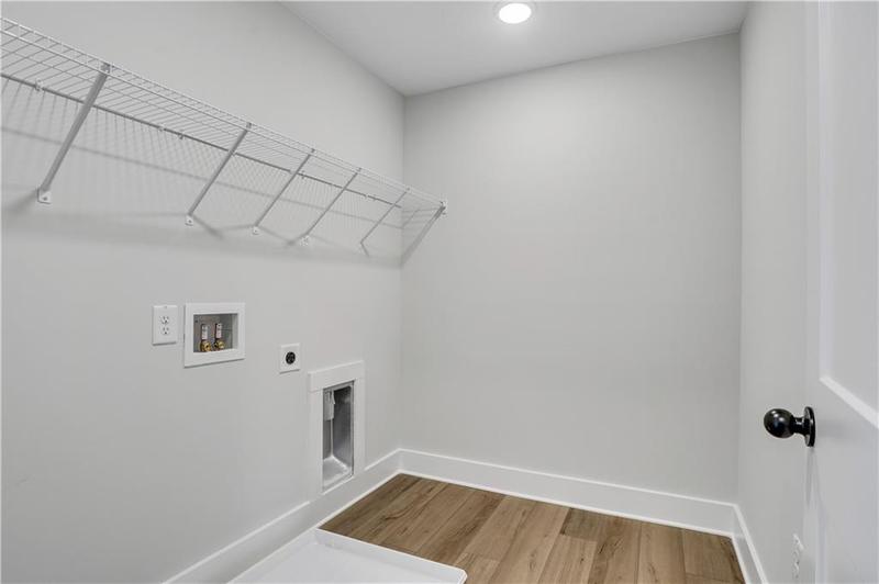 Image for property 6992 Manchester Drive, Flowery Branch, GA 30542