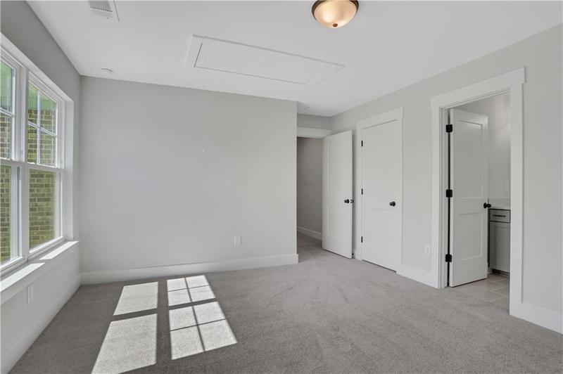 Image for property 6992 Manchester Drive, Flowery Branch, GA 30542