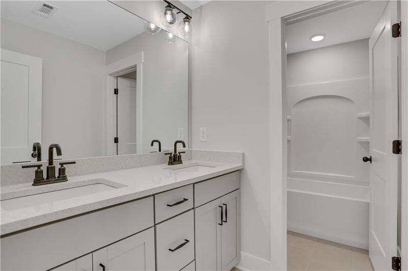 Image for property 6992 Manchester Drive, Flowery Branch, GA 30542