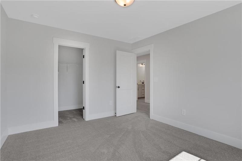 Image for property 6992 Manchester Drive, Flowery Branch, GA 30542