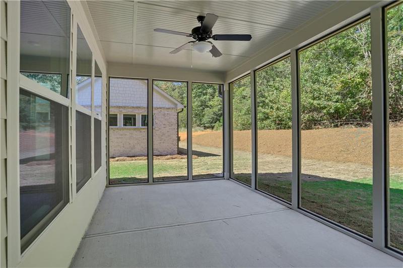 Image for property 6992 Manchester Drive, Flowery Branch, GA 30542