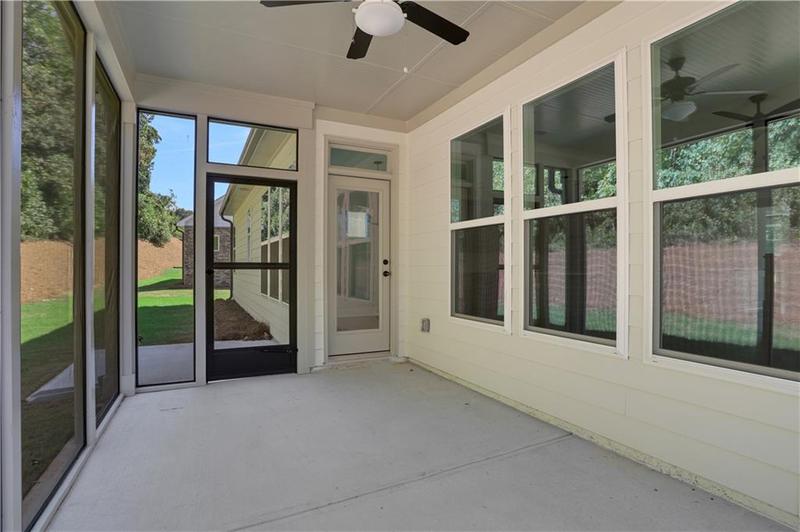 Image for property 6992 Manchester Drive, Flowery Branch, GA 30542