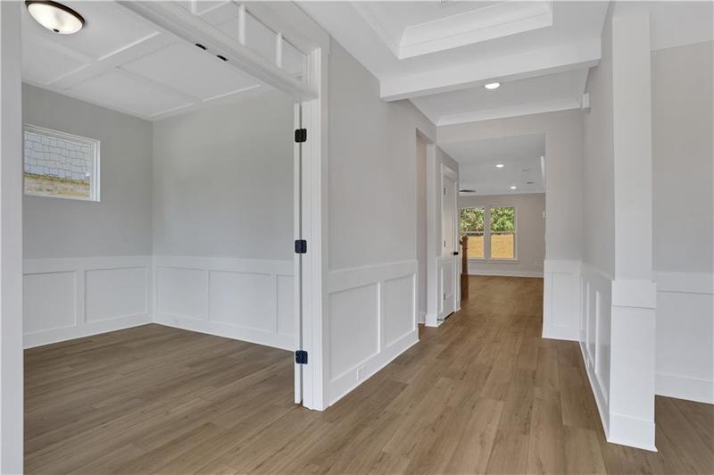 Image for property 6992 Manchester Drive, Flowery Branch, GA 30542