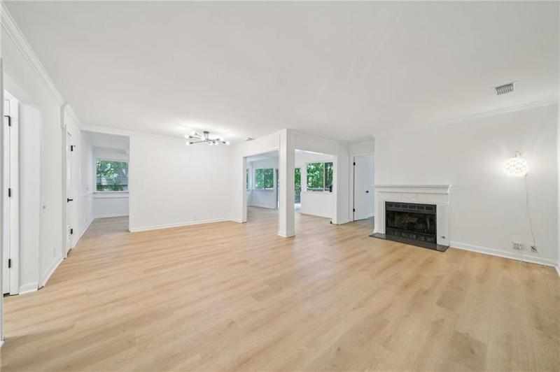 Image for property 22 DUNWOODY SPRINGS Drive, Atlanta, GA 30328