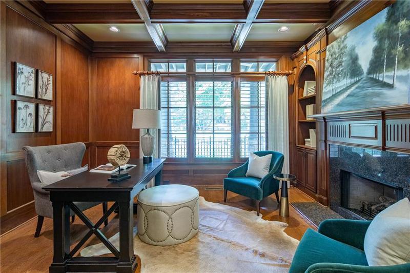 Image for property 858 MIDDLE FORK Trail, Suwanee, GA 30024