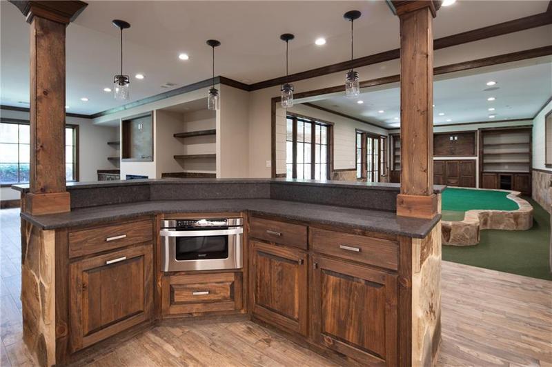 Image for property 858 MIDDLE FORK Trail, Suwanee, GA 30024