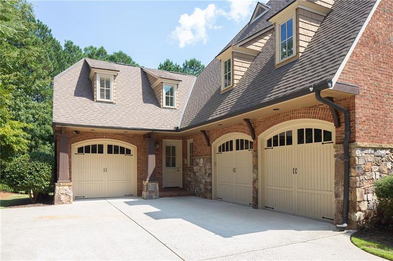 Image for property 858 MIDDLE FORK Trail, Suwanee, GA 30024
