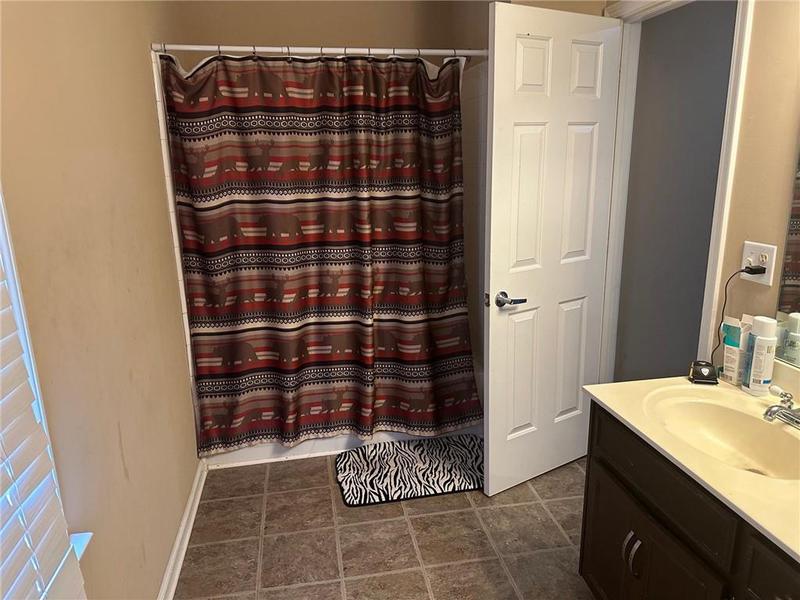Image for property 1080 Meadow Walk Avenue, Lawrenceville, GA 30044