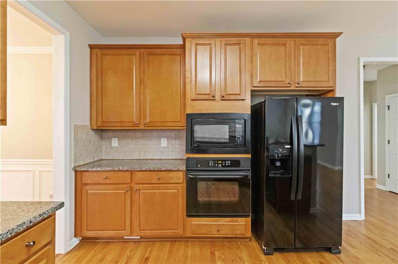 Image for property 1712 Country Wood Drive, Hoschton, GA 30548