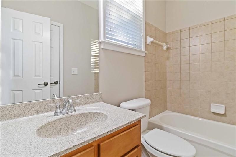 Image for property 1712 Country Wood Drive, Hoschton, GA 30548