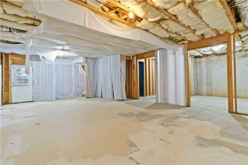 Image for property 1712 Country Wood Drive, Hoschton, GA 30548