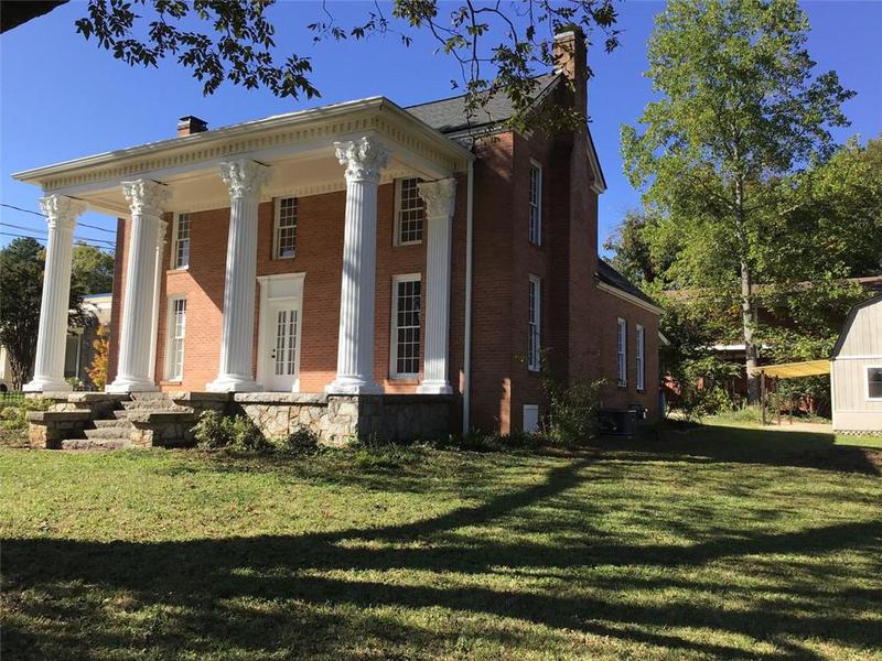 Image for property 3021 STONE MOUNTAIN Street, Lithonia, GA 30058