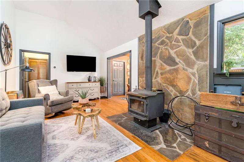 Image for property 2889 Old Parker Place Road, Ellijay, GA 30536