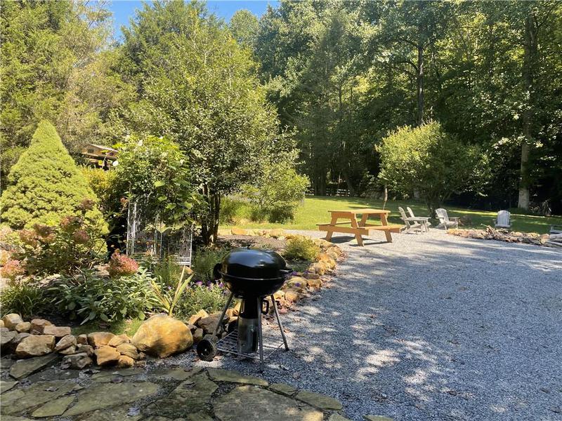 Image for property 2889 Old Parker Place Road, Ellijay, GA 30536