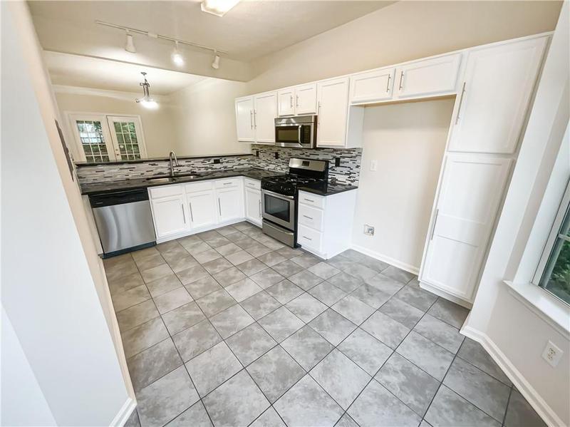 Image for property 5319 Pinnacle Peak Lane, Norcross, GA 30071