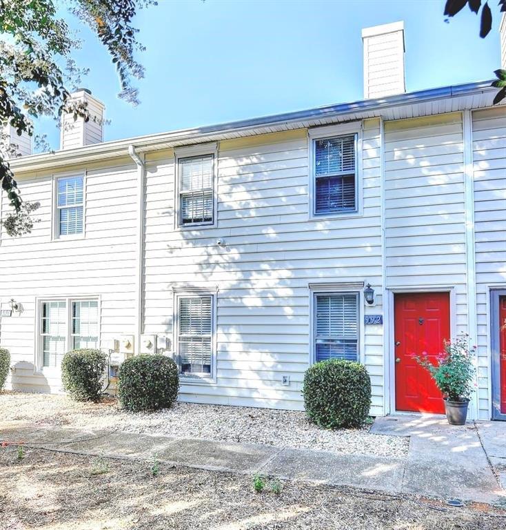 Image for property 992 Old Holcomb Bridge Road, Roswell, GA 30076
