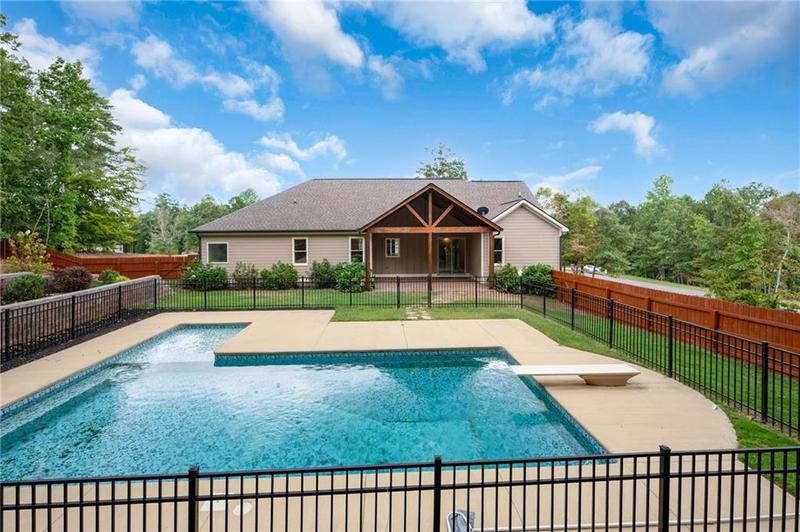 Image for property 41 Mountain Pointe Drive, Ball Ground, GA 30107