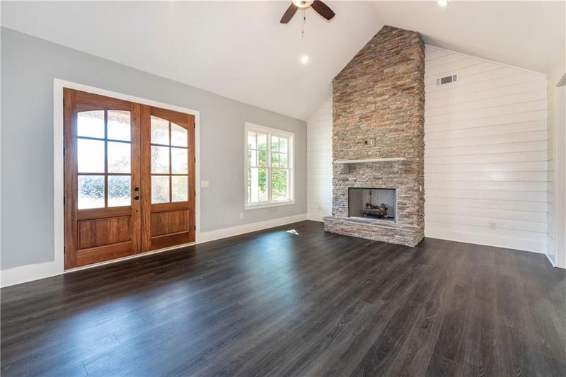 Image for property 41 Mountain Pointe Drive, Ball Ground, GA 30107