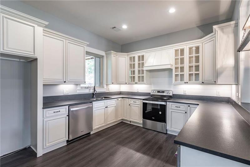 Image for property 41 Mountain Pointe Drive, Ball Ground, GA 30107