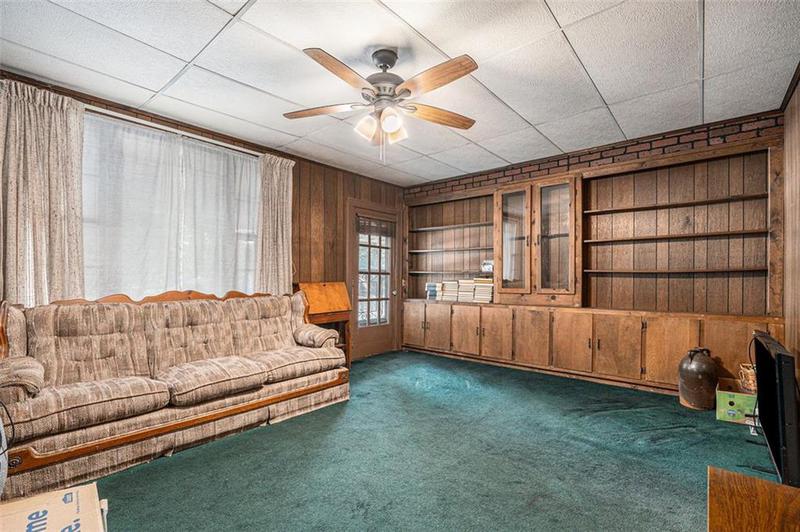 Image for property 8 West Pine Avenue, Comer, GA 30629