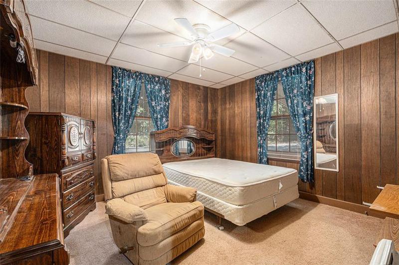 Image for property 8 West Pine Avenue, Comer, GA 30629
