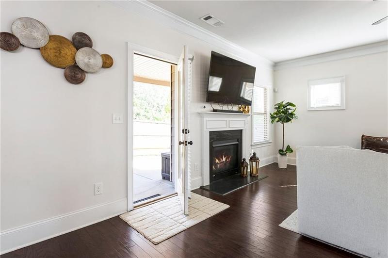 Image for property 4575 Mossbrook Circle, Alpharetta, GA 30004