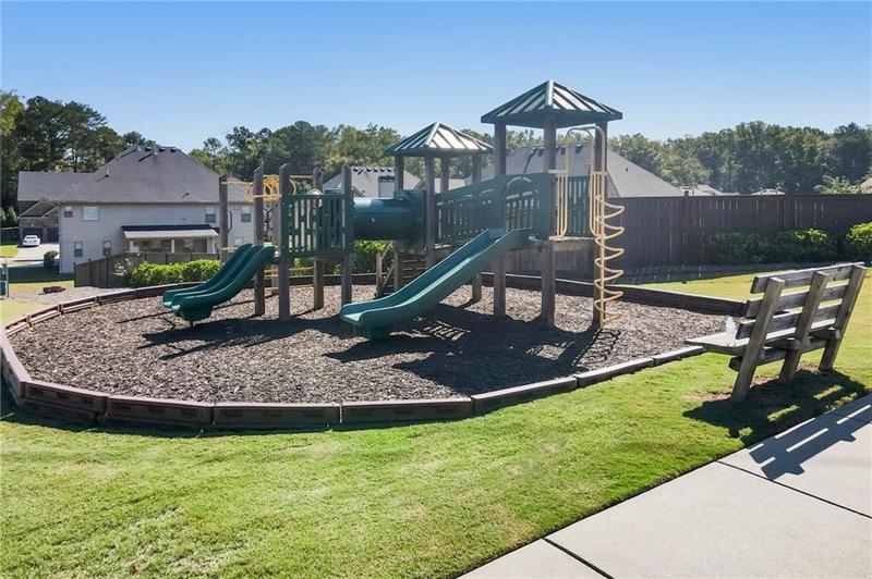 Image for property 4575 Mossbrook Circle, Alpharetta, GA 30004
