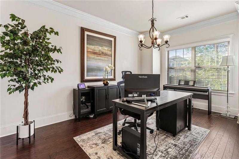Image for property 4575 Mossbrook Circle, Alpharetta, GA 30004