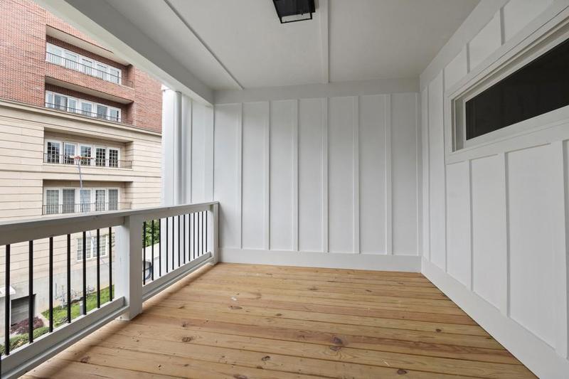 Image for property 3667 Peachtree Road 13, Atlanta, GA 30319