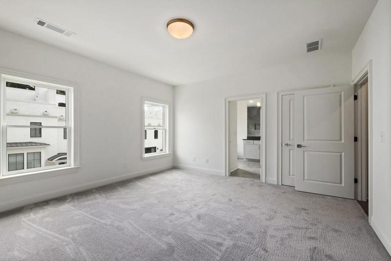 Image for property 3667 Peachtree Road 13, Atlanta, GA 30319