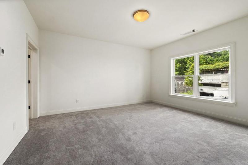 Image for property 3667 Peachtree Road 13, Atlanta, GA 30319
